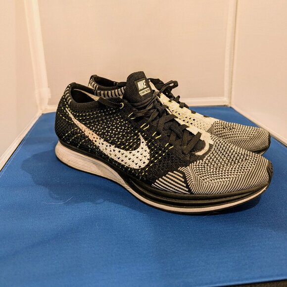 Nike Flyknit Racer Sz 10 - Picture 1 of 4